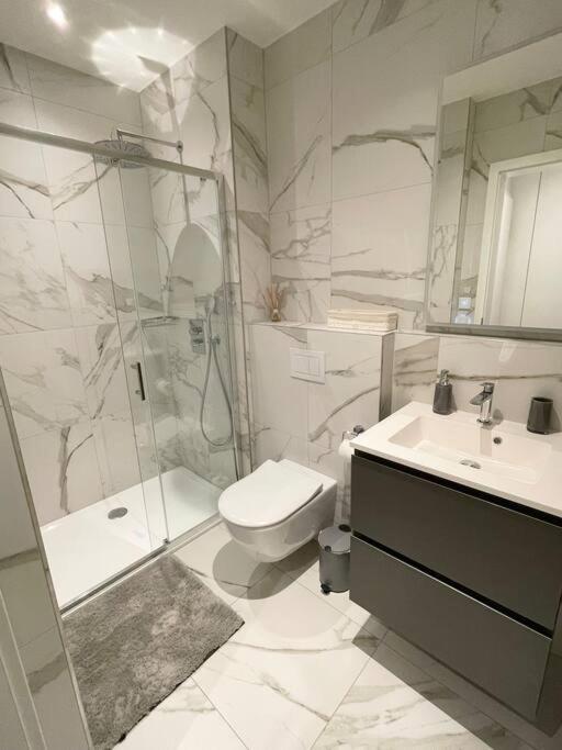 Apartment Luxury 1bedroom With Parking In Center&large Terrace -cd3 *