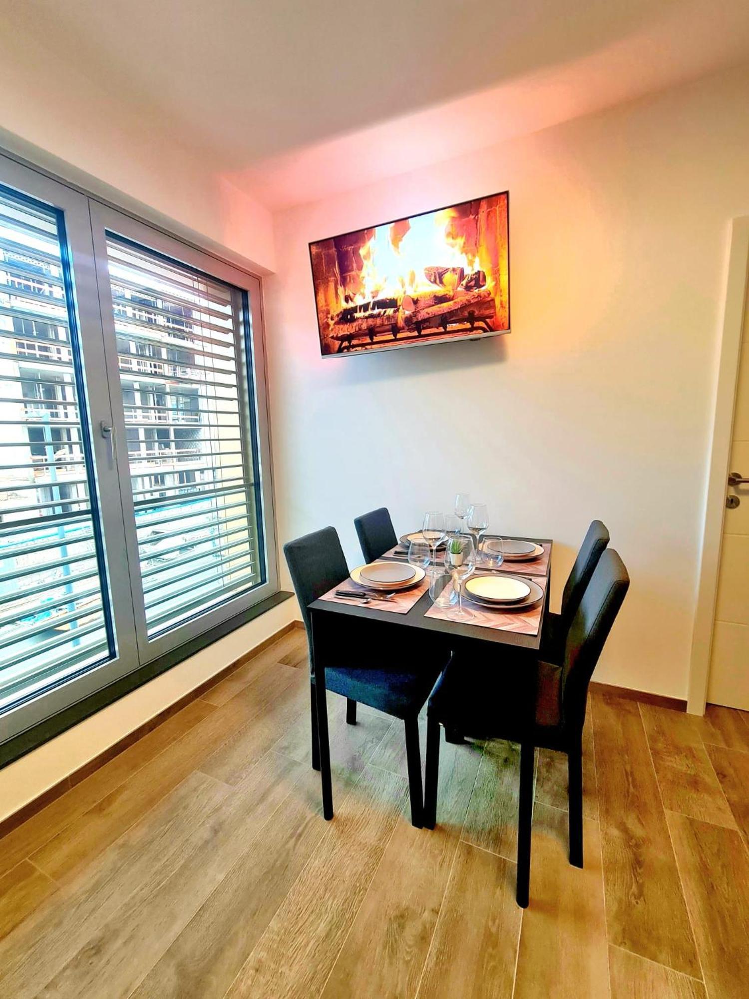 Apartment Luxury 1bedroom With Parking In Center&large Terrace -cd3 Luxemburg